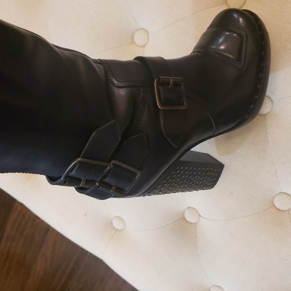 Black Leather boots - Picture 5 of 8